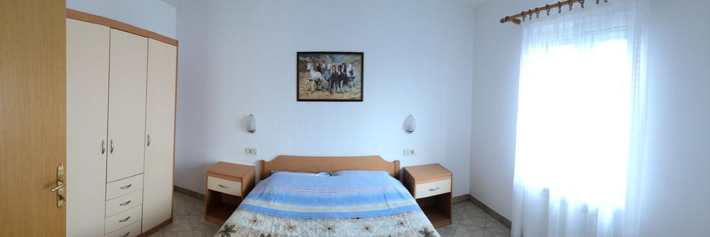 Apartments Bodi Ровінь Екстер'єр фото