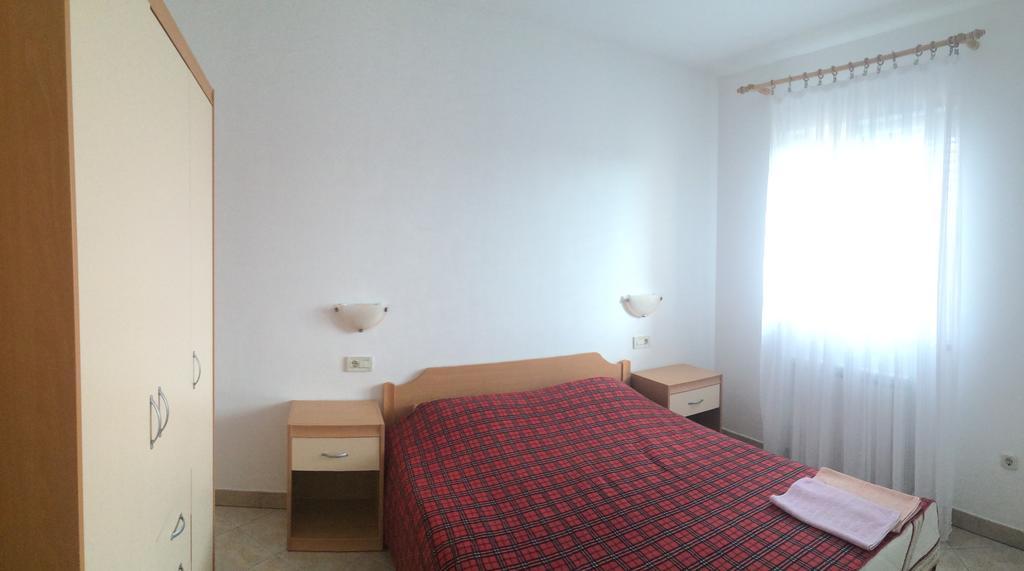 Apartments Bodi Ровінь Екстер'єр фото