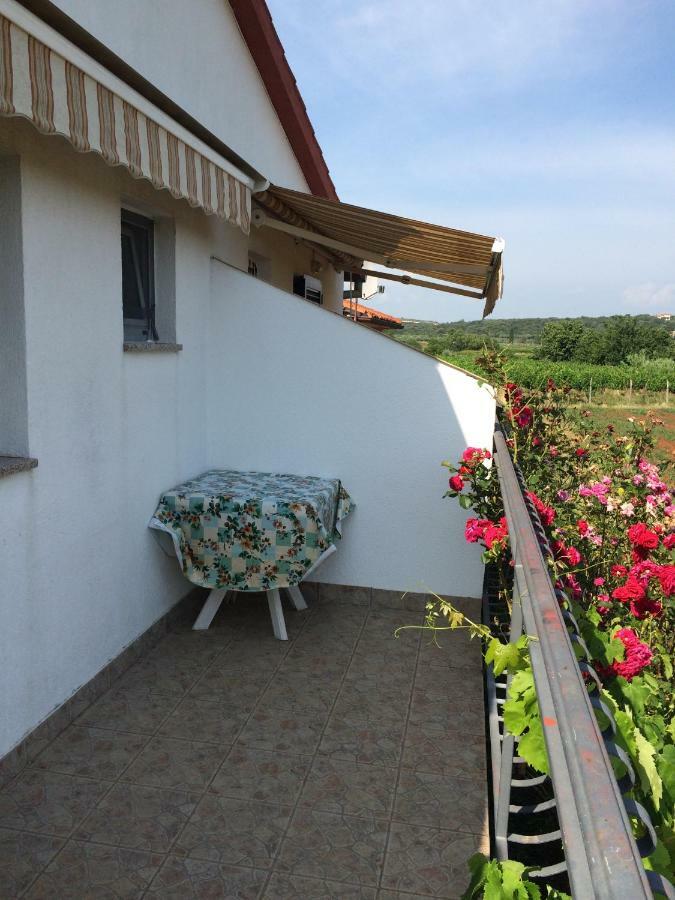 Apartments Bodi Ровінь Екстер'єр фото